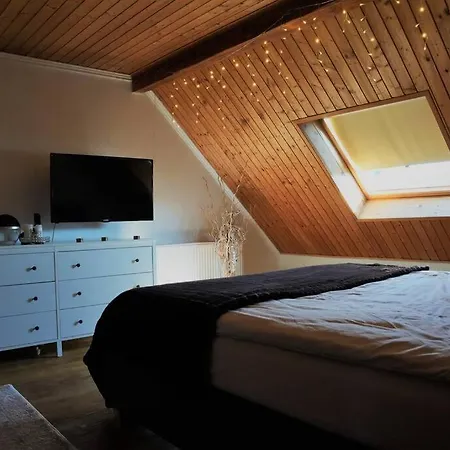 Moderne Maisonette * Altenkirchen ( Porýní-Falc)