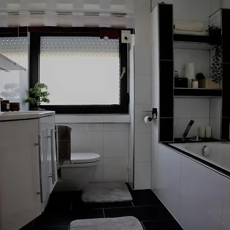 Moderne Maisonette Apartmán Altenkirchen ( Porýní-Falc)
